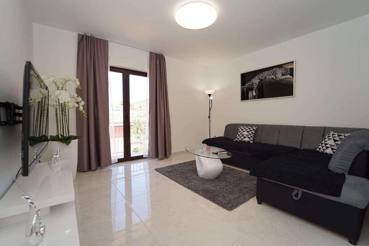 Apartman Tessa فيلا لوكا المظهر الخارجي الصورة