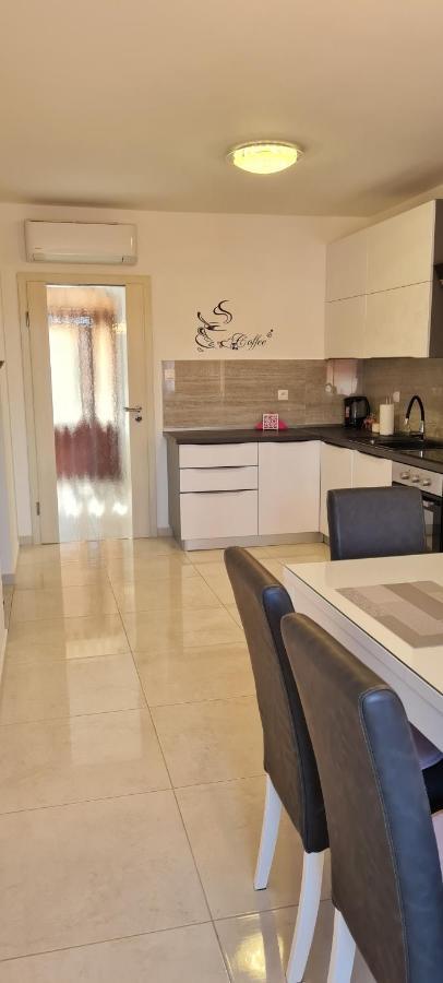 Apartman Tessa فيلا لوكا المظهر الخارجي الصورة