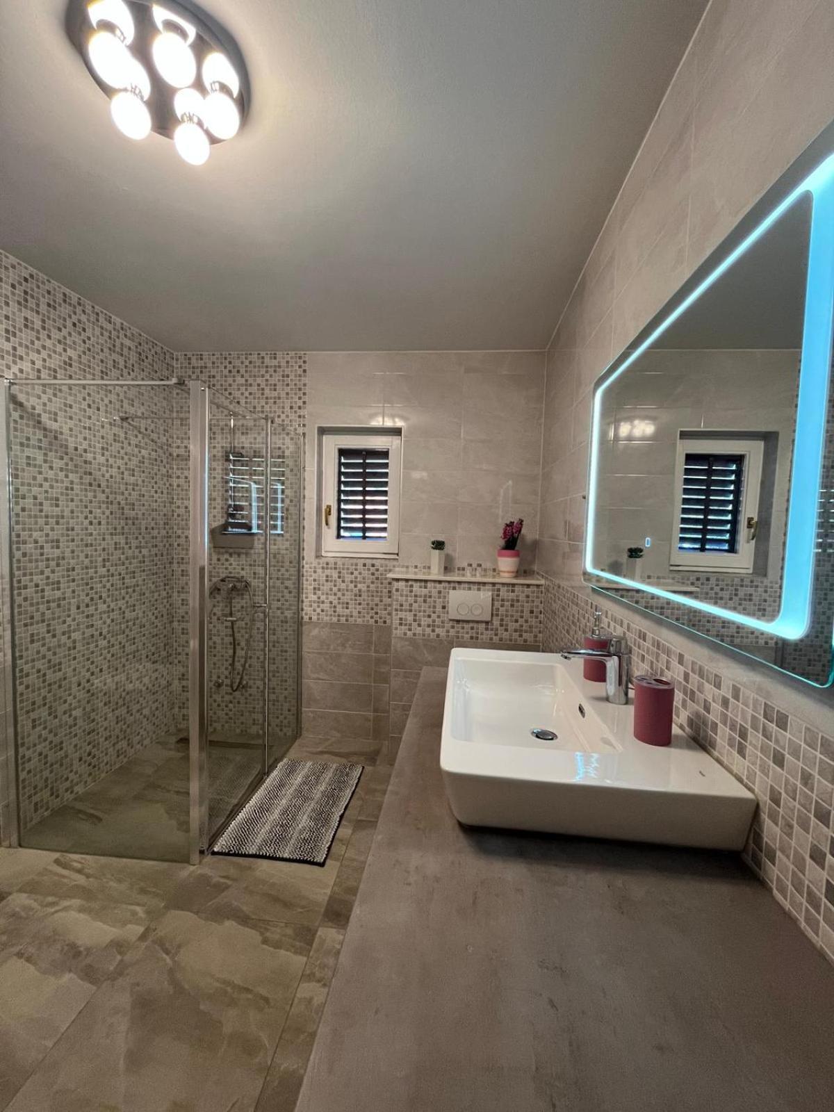 Apartman Tessa فيلا لوكا المظهر الخارجي الصورة